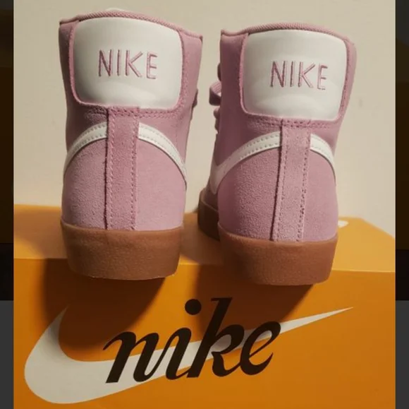 Nike Blazer - Picture 3 of 3